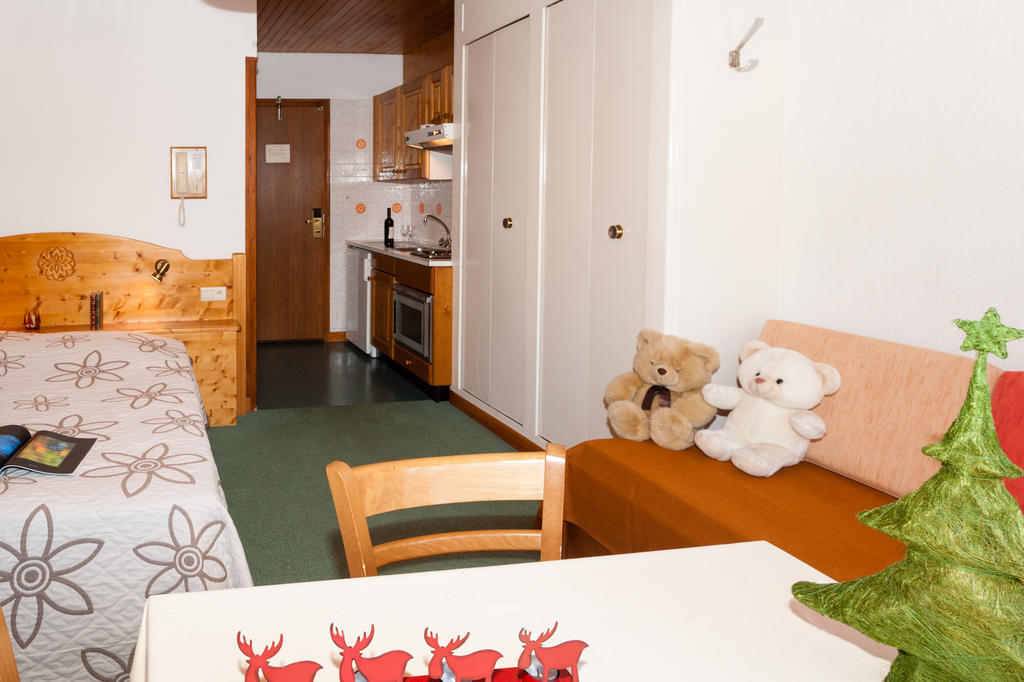 Residence Galaxy เลส์เฌต์ ภายนอก รูปภาพ